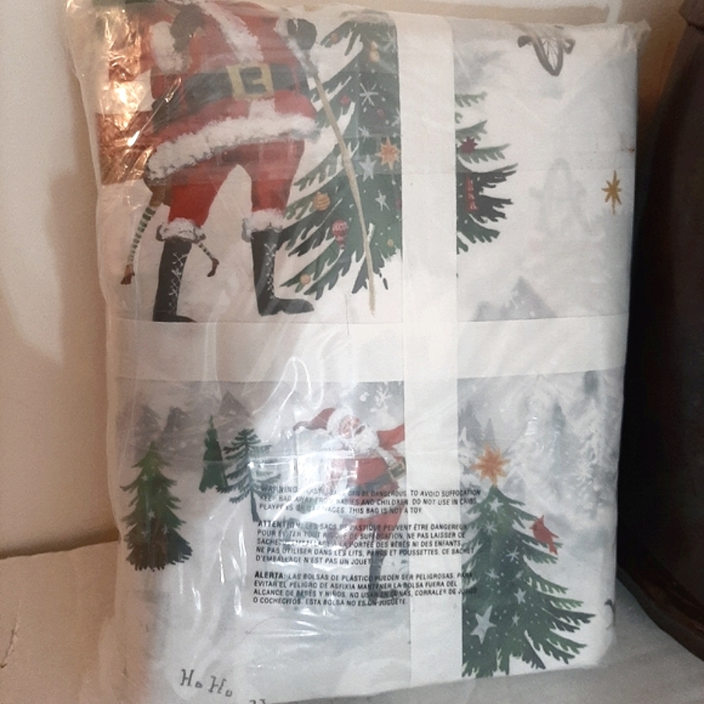 Pottery Barn Jolly Santa KING Cotton Percale Sheet Set - Picture 6 of 12